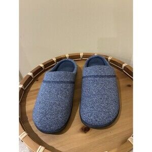 Isotoner Men's Memory Foam Slippers Blue  Size 8-9